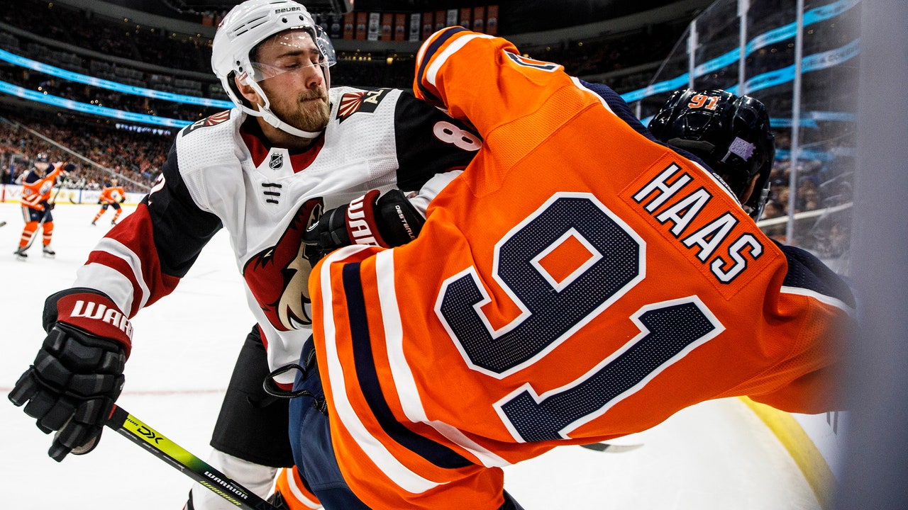 Stepan scores in overtime, Coyotes beat Oilers 3-2